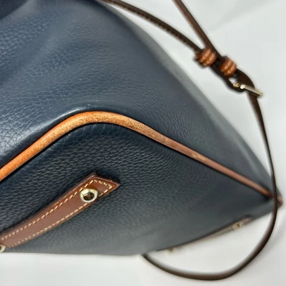 Dooney & Bourke Pebble Grain Zip Zip Satchel Navy & Tan Leather Purse - Picture 8 of 13